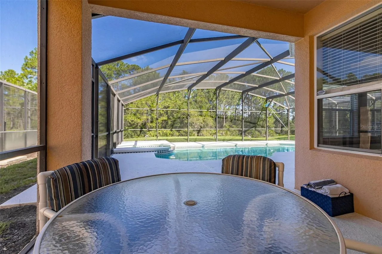 Pool & Lanai